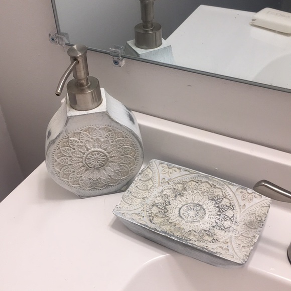 tj maxx | Bath | Tj Maxx Soap Dispenser And Tray | Poshmark